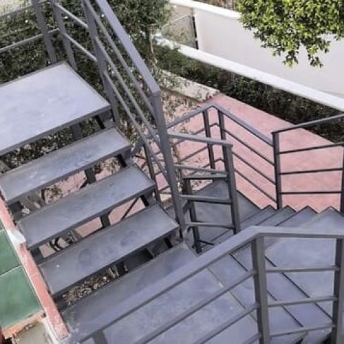 escalera metalica